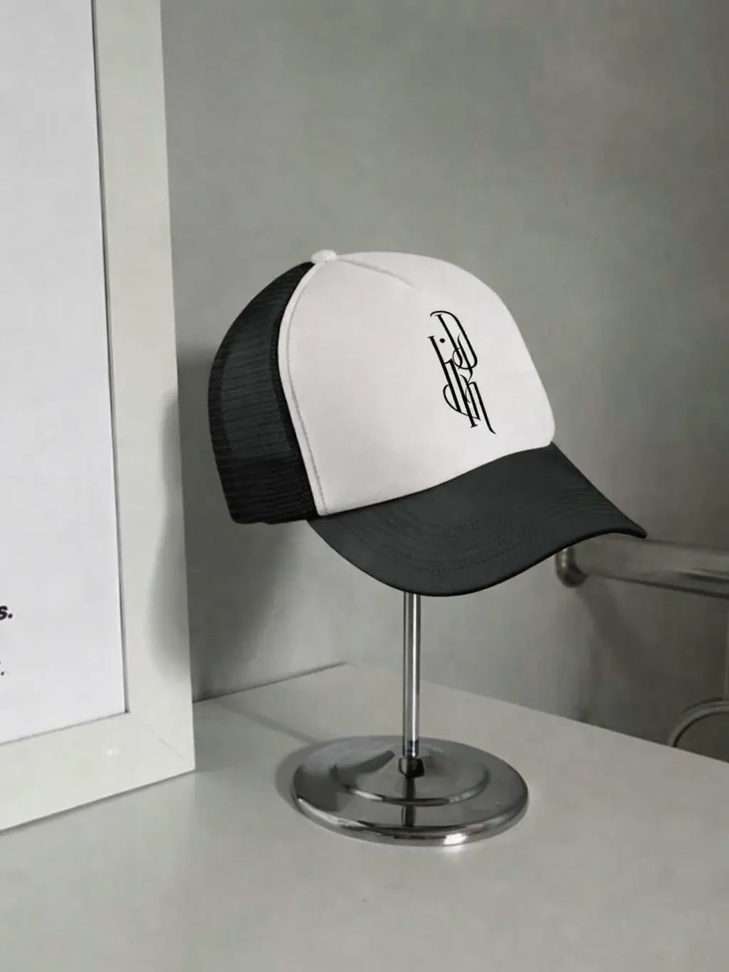 Trucker cap LINKED